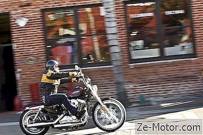 2012 Harley-Davidson Soixante-Douze Sportster Xl1200V - First Ride