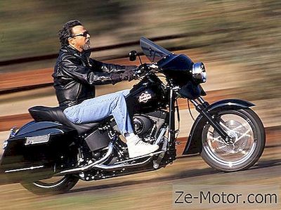 Le Train De Nuit Softail Harley-Davidson Personnalisé De Barry Cooney