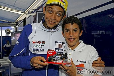 Joyeux Anniversaire Valentino Rossi Et Marc Marquez 21