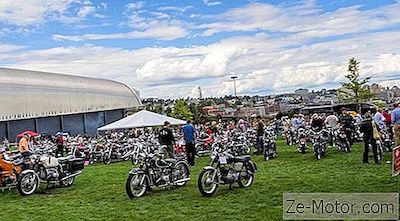 Centinaia Di Fantastiche Biciclette Da Portare In America'S Car Museum Il 30 Luglio