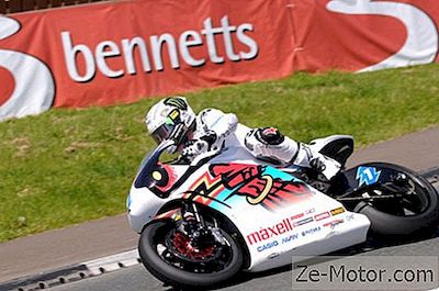 Iomtt: Report Ses Tt Zero Electric Motorcycle Race