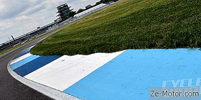 Motogp: The Indy Curb