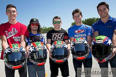 Nicky Hayden Är Hedrad På Road America Med 69 Seconds Of Silence.