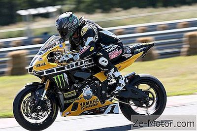 Das Yamaha Yzf-R1 Superbike Von Cameron Beaubier