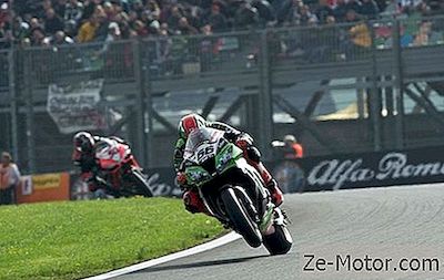 Wsbk: Sykes Breekt Magny-Cours Lap Record (Video)